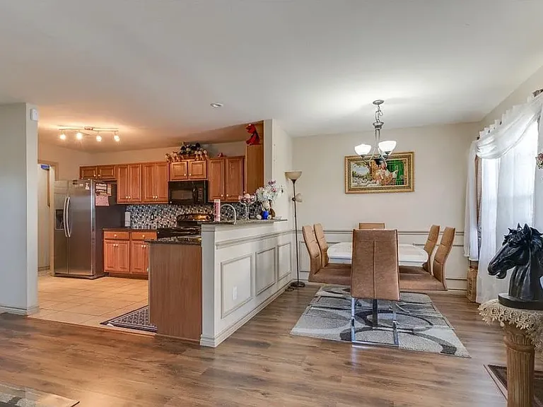 3900 Fernando Dr #3900 — Photo 4