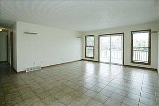 3rd image of 10406 W U Ave