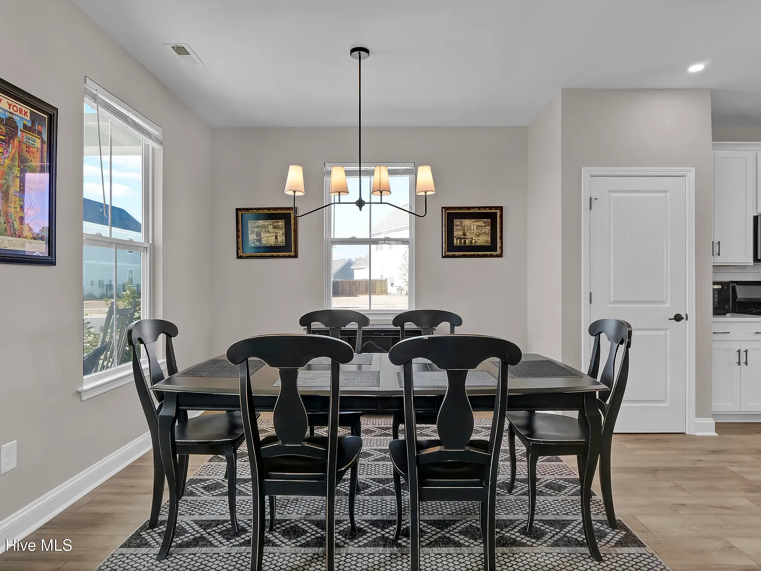 3 bed, 2.5 bath, $2,795 — Photo 4