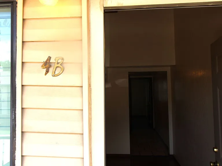 1901 E Lindsey St — Photo 12