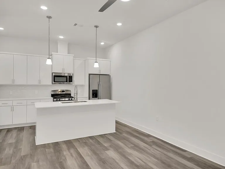 6325 Ponca St #B — Photo 3