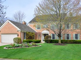 2404 Indian Ridge Dr, Glenview, IL 60026