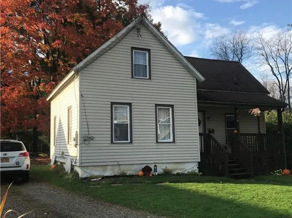 84 State Park Ave, Salamanca, NY 14779