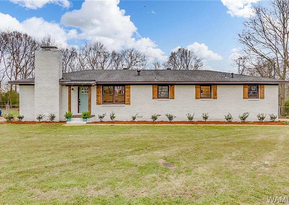 1st image of 851 Walnut Dr