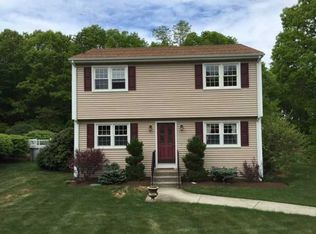 2 Fox Meadow Dr, Johnston, RI 02919