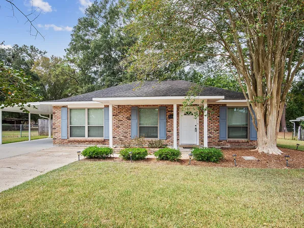 5345 Mapleton Dr, Greenwell Springs, LA 70739