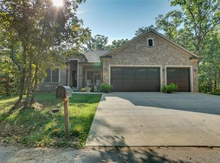 9312 Pea Ridge Dr, Hillsboro, MO 63050