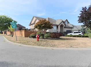 17105 Greenway Dr, Surrey, BC V4N 5J1