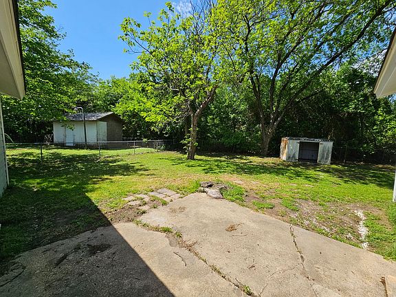 3rd image of 1234 Joly St