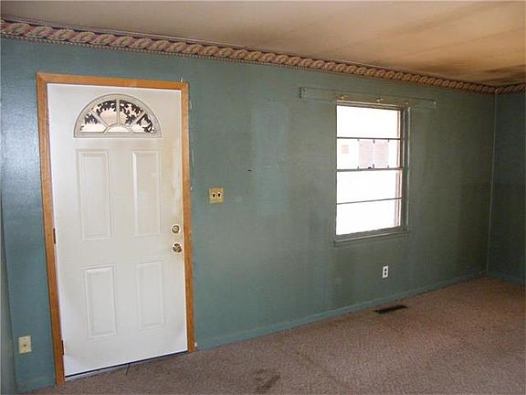 5th image of 5034 Crest Dr