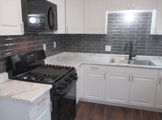 4884 N 27th St, Milwaukee, WI 53209