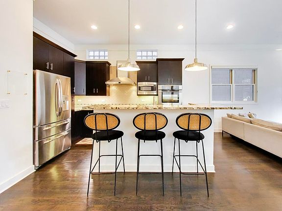 5th image of 1725 W Le Moyne St #1