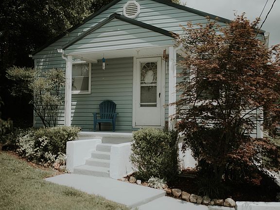3rd image of 319 Kincaid St