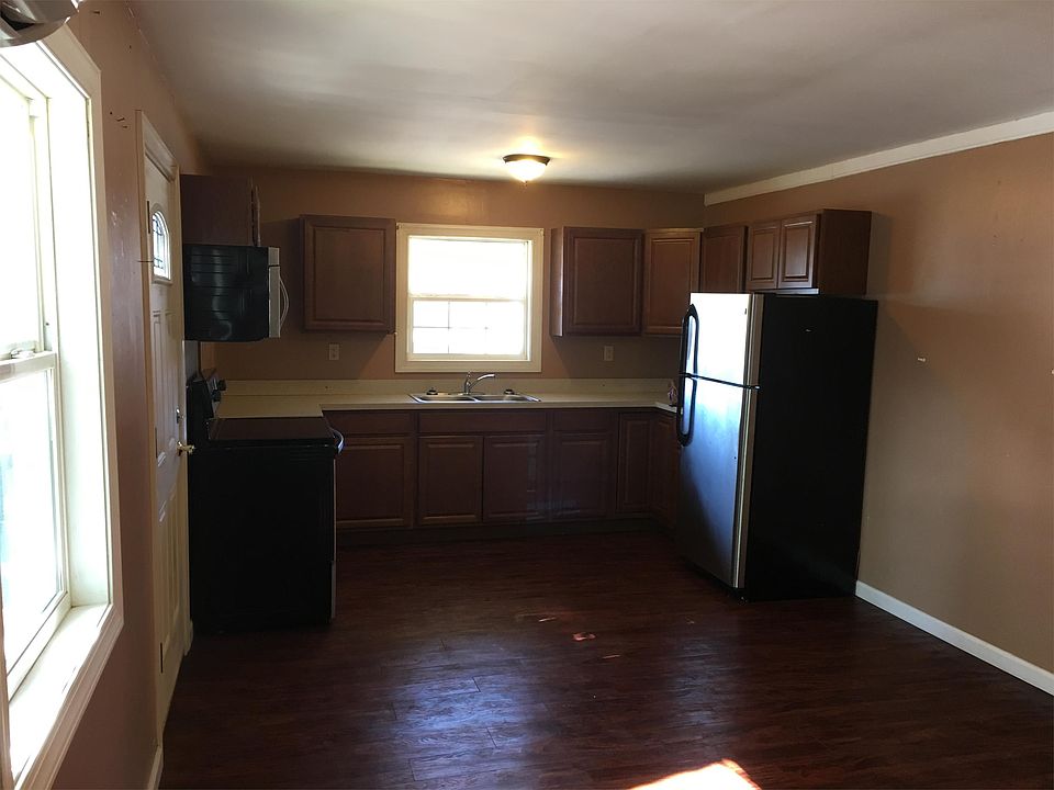 201 Irving Ave N APT B, Colonial Beach, VA 22443 Zillow