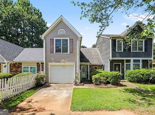 384 Lakeridge Ct, Riverdale, GA 30274