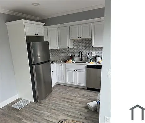 548 Chalcot Sq — Photo 4
