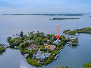 27 Simara St, Sewalls Pt, FL 34996