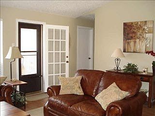 3rd image of 520 Claymore Dr