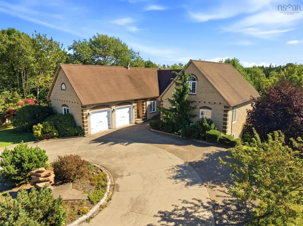 65 Francie Dr, Williamswood, NS B3V 1C1