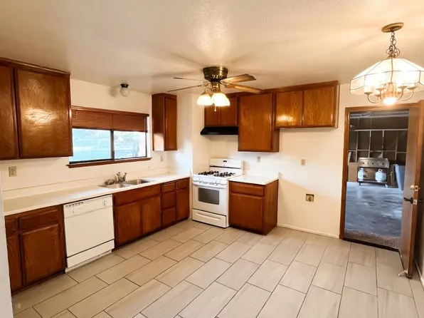 (undisclosed Address), Hesperia, CA 92345