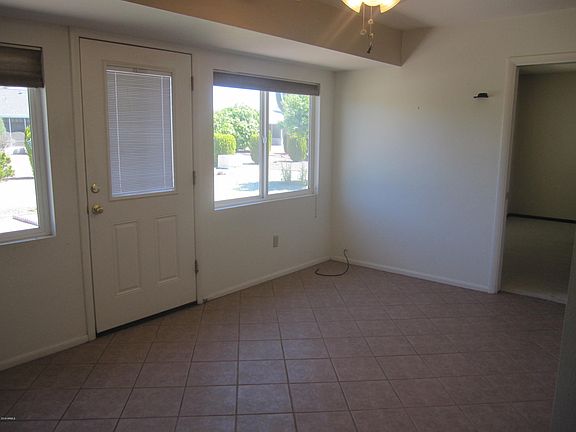 4th image of 9518 W Willowbrook Dr