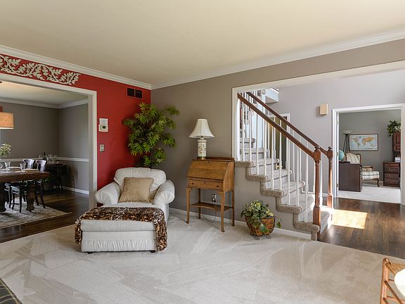 2nd image of 5840 Lohr Lake Dr