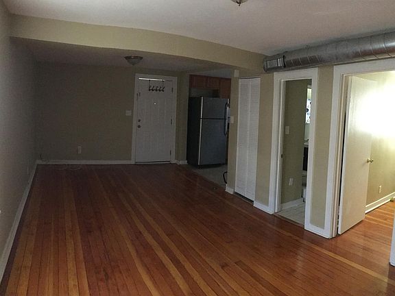 2nd image of 645 W Belden Ave #2A