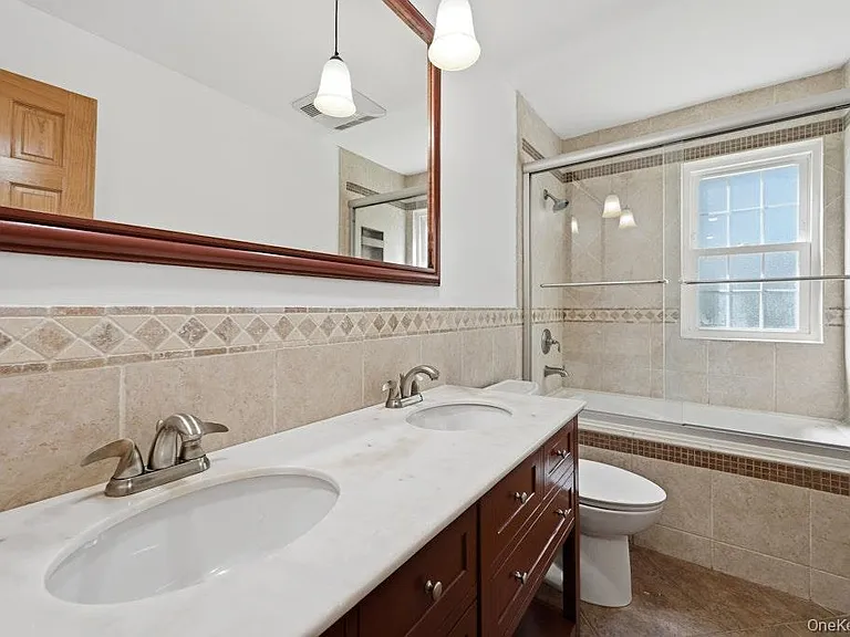 20 Williamsburg Dr — Photo 25