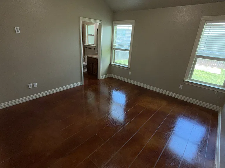 602 Ferrara Cir #A — Photo 9