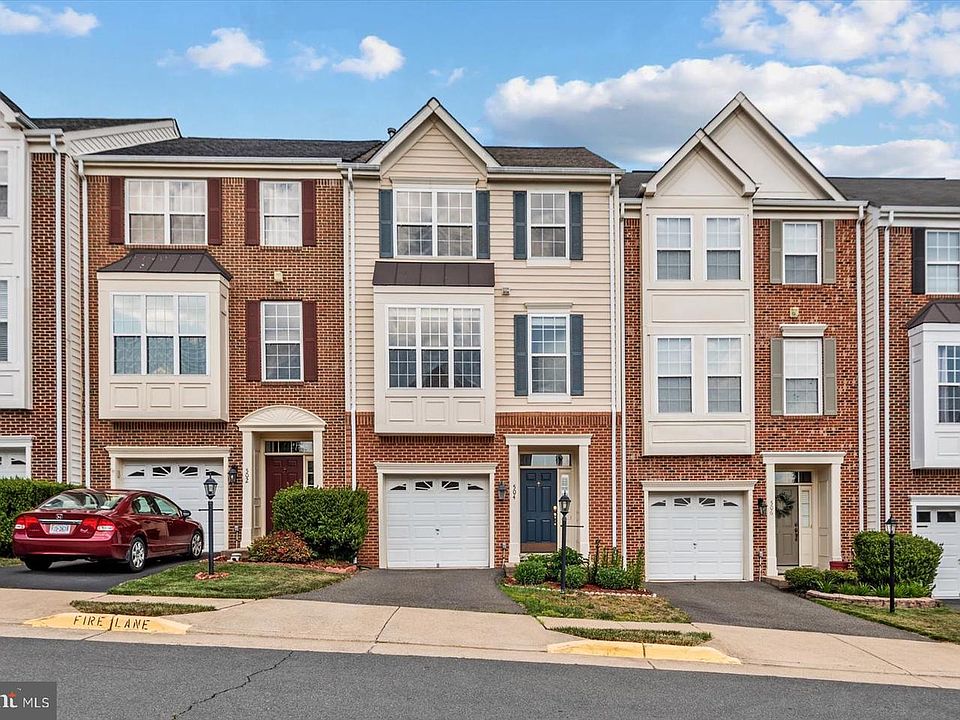 1st image of 504 Legrace Ter NE