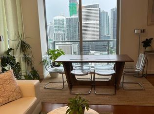1060 Brickell Ave APT 2717, Miami, FL 33131