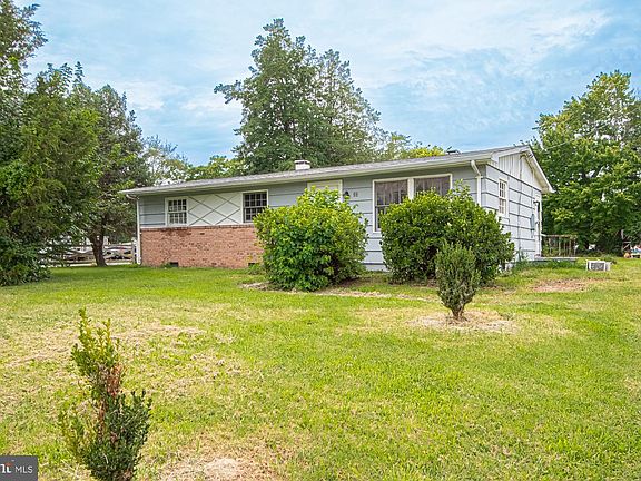 3rd image of 23 Ringgold Rd