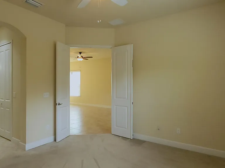 1028 Kilkenny Ln — Photo 9
