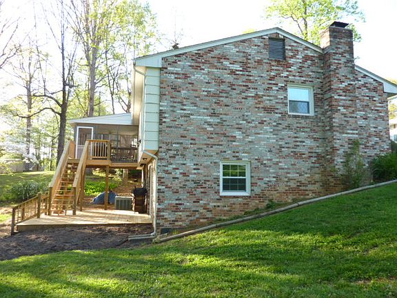 4th image of 5528 Sweetfern Dr