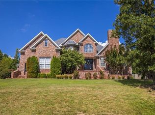 1255 N Montview Dr, Fayetteville, AR 72701
