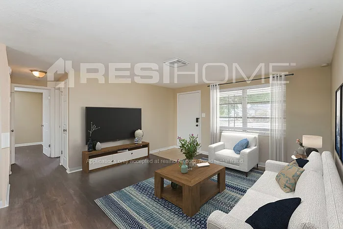 3539 Oxford Dr — Photo 5