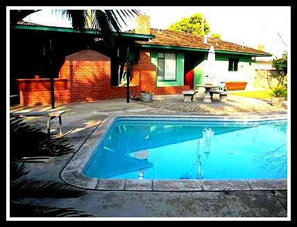 4th image of 4484 E Princeton Ave