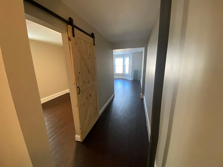 348 S Market St — Photo 6