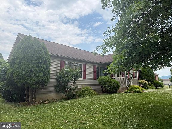 4th image of 141 Hampton Dr