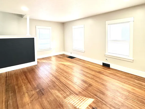 2534 D St, Lincoln, NE 68502