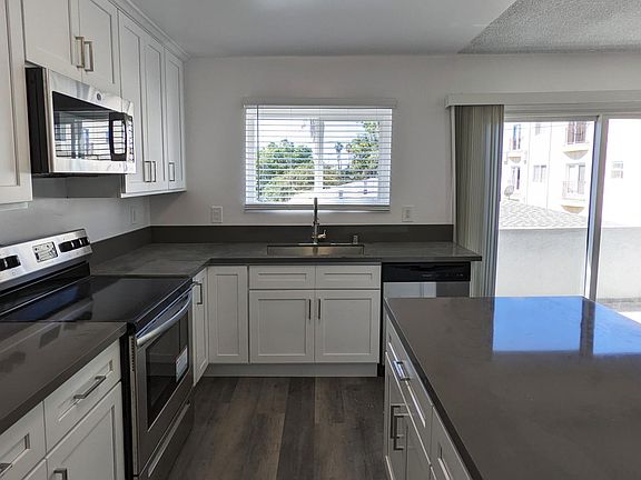 5th image of 11045 Missouri Ave APT 301