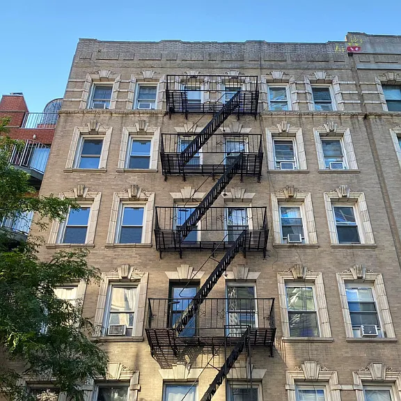 106 Norfolk St #18 — Photo 5