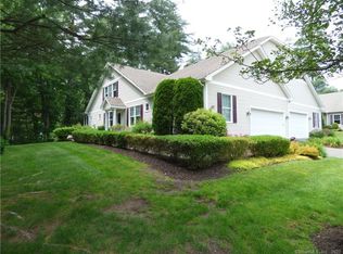 1 Bittersweet Ln #1, Avon, CT 06001