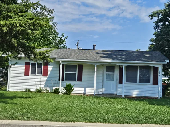 2230 Washington Rd, Washington, IL 61571