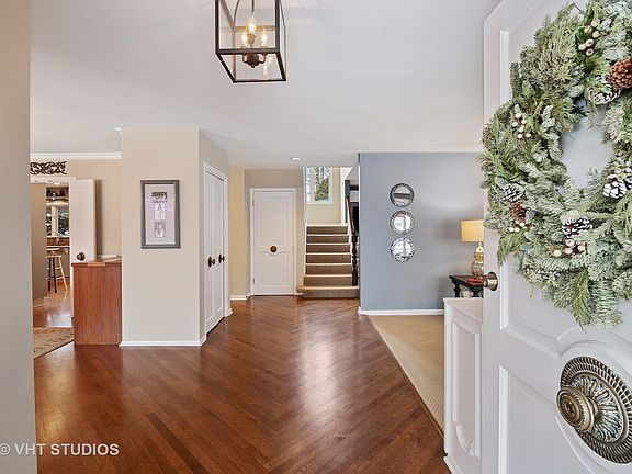 3rd image of 1220 Eaton Ct