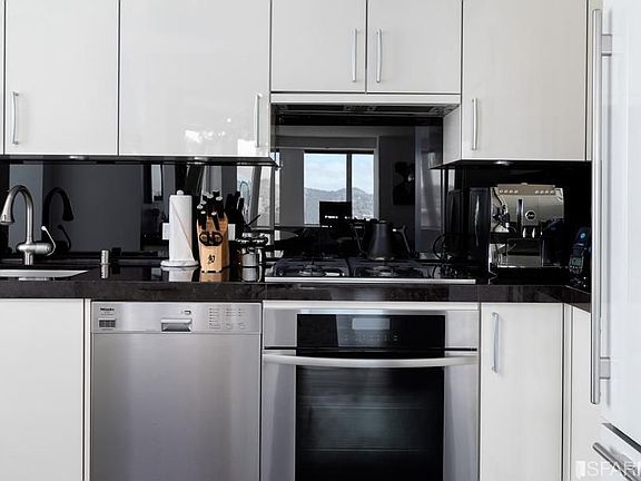 4th image of 188 Minna St #30B-L