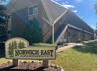 13-1201 E Norwich Ave, Saint Francis, WI 53235