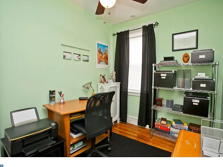 3351 Ainslie St — Photo 14