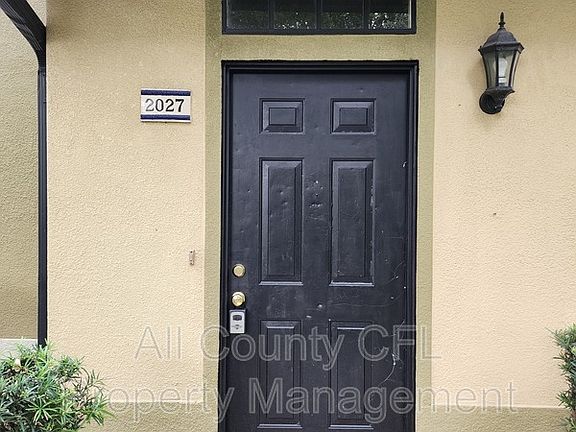 2nd image of 5961 Westgate Dr APT 2027