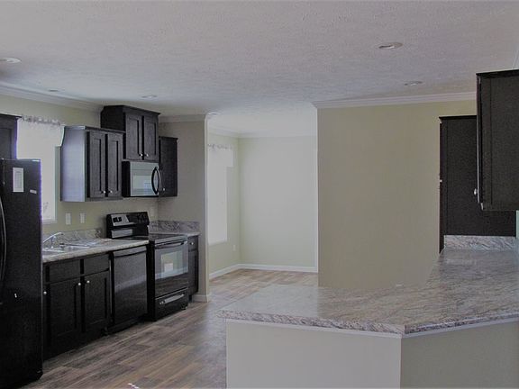5th image of 294 Horseshoe Dr